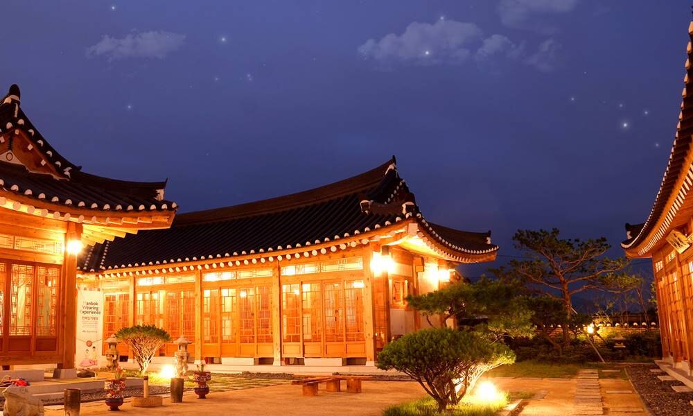 경주 황남관 한옥호텔 외관