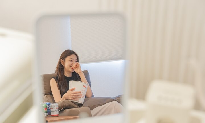 room detail thumbnail 2