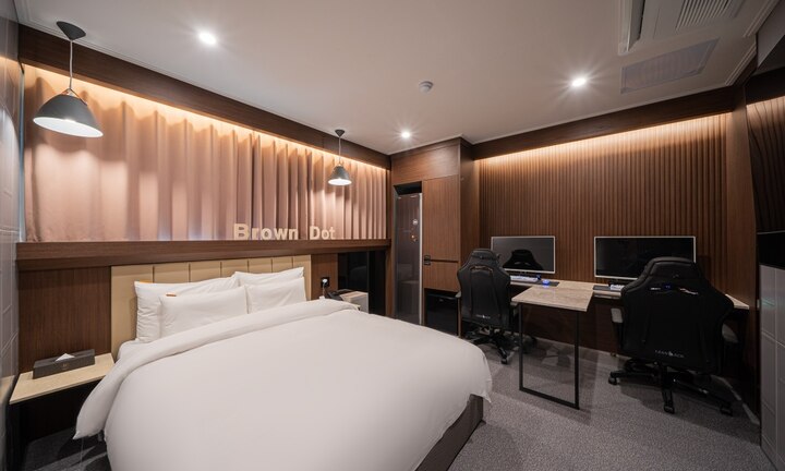 room detail thumbnail 0