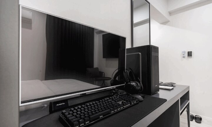 room detail thumbnail 2