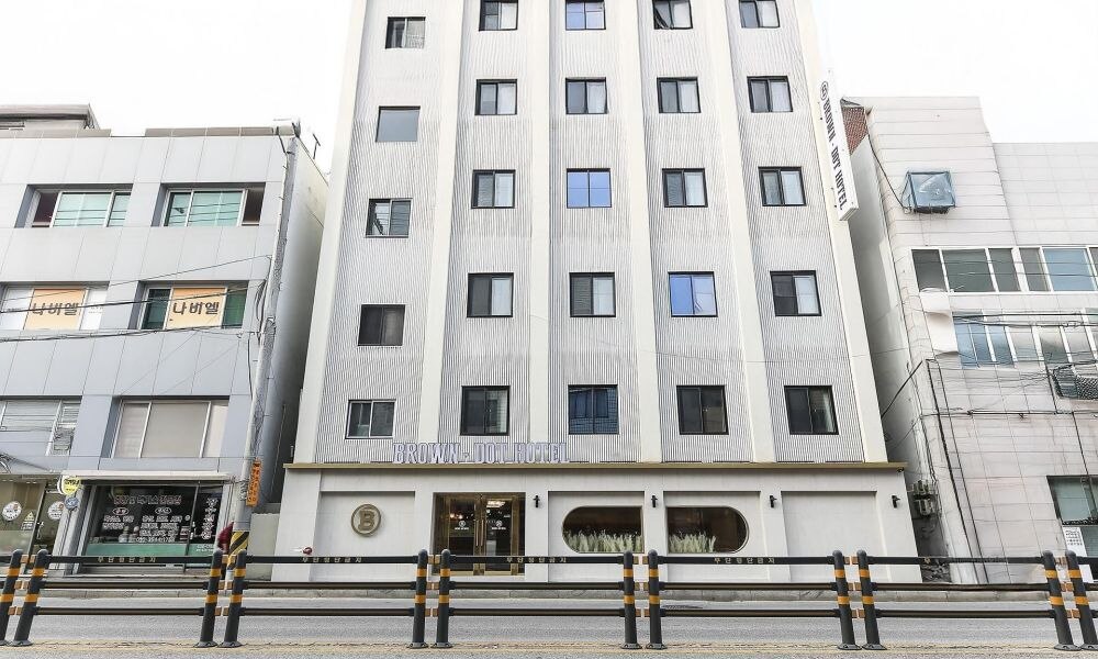 브라운도트호텔 영주중앙점 외관