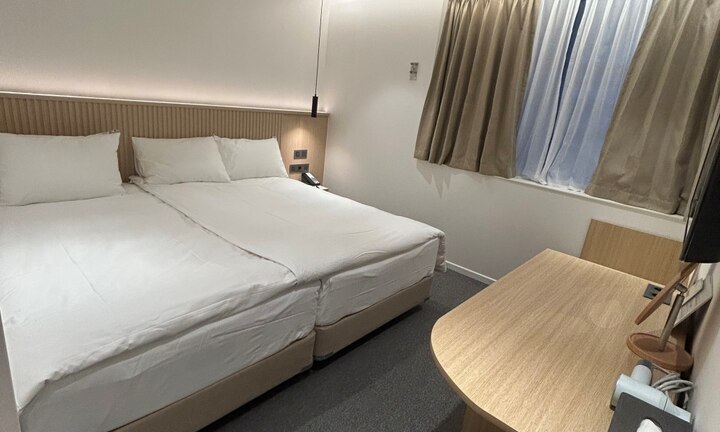 room detail thumbnail 0