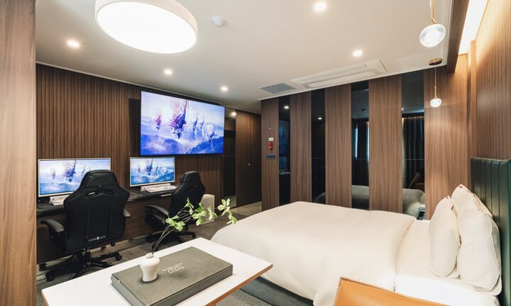 room detail thumbnail 0
