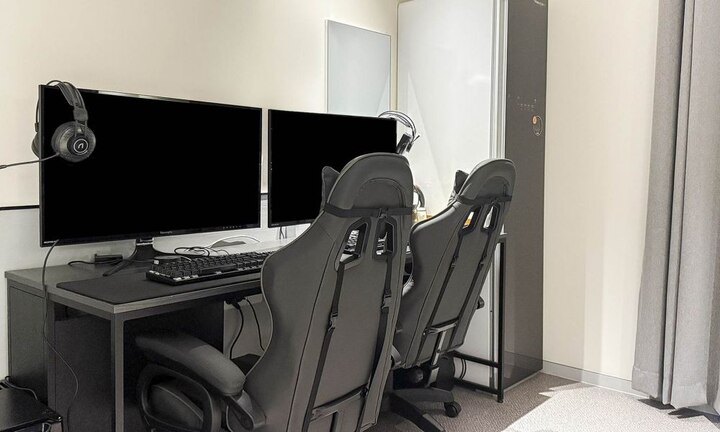 room detail thumbnail 2